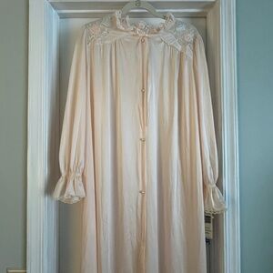 Lorraine Vintage Womens Nightgown